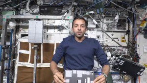 Astronot UEA Bagikan Pemandangan Berkilau Malam Ramadhan dari Luar Angkasa