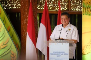 Airlangga Dukung Kemandirian Ekonomi Berbasis Pesantren