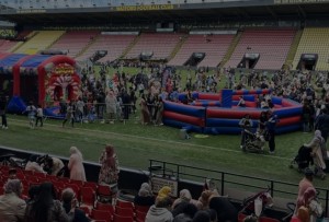 Watford FC Buka Stadion untuk Komunitas Muslim, Adzan Berkumandang dalam Stadion
