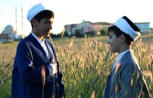 Ingin Punya Anak Pintar dan Cerdas, Amalkan 3 Hal ini