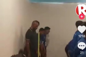 Momen Legenda Barcelona Shalat Berjamaah dengan Timnas Indonesia U-16