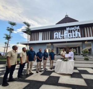 Masjid Unik di Gresik, Berbahan Limbah Pembakaran Batu Bara