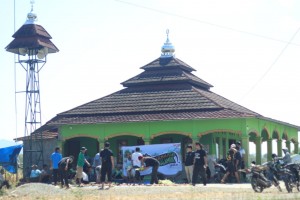 Toleransi di Daerah Minoritas, Nonmuslim Bantu Potong Daging Kurban