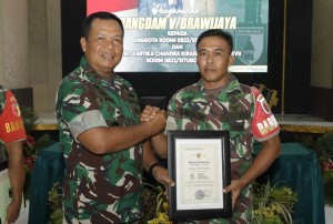 Sosok Sertu Eko Wahyudi, Babinsa Kodam V Brawijaya Rela Mengabdikan Diri di Kandang Kambing