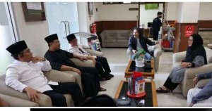 Gus Yahya Jenguk Cak Nun di Rumah Sakit: Alhamdulillah Kondisinya Terus Membaik