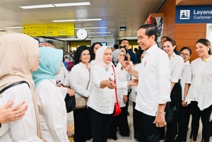 Resmikan LRT Jabodebek, Jokowi Minta Masyarakat Beralih ke Transportasi Massal