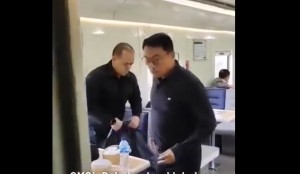 Cara Tayamum Moeldoko Jadi Sorotan, Imam Shamsi Ali Beri Komentar Begini