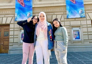 Putri Ariani Bahagia Bakal Ditemani Kedua Adiknya di Live Show AGT 2023