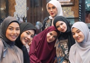 Kajian Bestie Sederet Artis, Bangun Persahabatan Lewat Majelis Ilmu