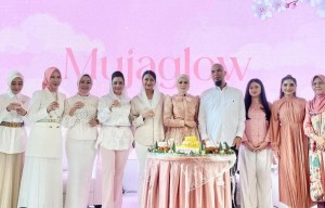 Mulan Jameela Luncurkan Minuman Kecantikan Rasa Peach Muja Glow