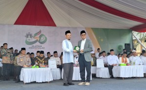 KH Cholil Nafis Diangkat Jadi Anggota Kehormatan Hidayatullah