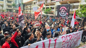 Tolak Dinasti Politik, Gemas'D Gelar Aksi di Untag Surabaya