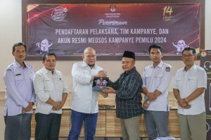 Pantau Persiapan Pemilu, Ketua DPD RI  Kunjungi KPU Surabaya dan Sidoarjo