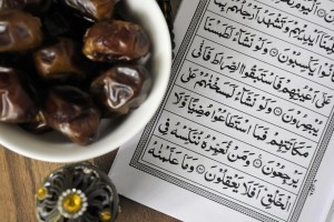 7 Cara Ubah Diri Jadi Pribadi Lebih Baik saat Ramadhan