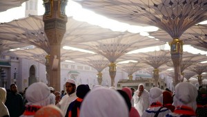 Shalat Tarawih 2024 di Masjidil Haram dan Masjid Nabawi: 13 Rakaat Termasuk Witir