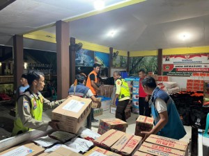 Aksi Tanggap Bencana, PLN Salurkan Bantuan untuk Korban Gempa di Bawean