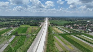 Arus Mudik, Tol Solo  Yogyakarta  YIA Kulonprogro Ruas Colomadu Ngawen Dibuka Fungsional