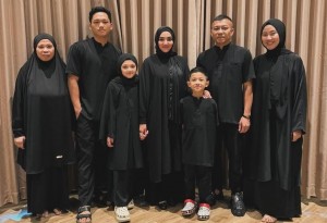 The Hermansyah Ajak ART Umrah Sekalian Rayakan Lebaran di Tanah Suci