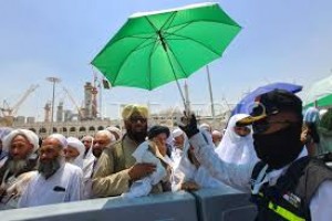 Cuaca Kering dan Panas di Saudi, Jamaah Haji Diimbau Perbanyak Minum Air Putih