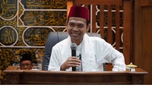 Pencerahan Menarik dari UAS Soal Musik, Poligami dan Perbankan