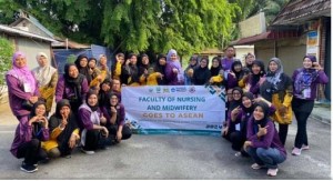 Pengabdian Masyarakat, Dosen dan Mahasiswa Unusa Tangani Lansia di Malaysia