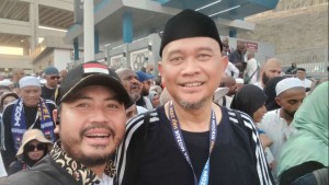 Kesan Mendalam Komedian Cak Lontong Beribadah Haji di Tanah Suci