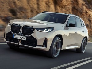 BMW X3 M50 2025 Mendapat Mesin Inline-Six Lebih Bertenaga