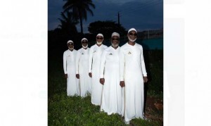 Unik! Adidas Luncurkan Gamis dengan Nuansa Sepak Bola