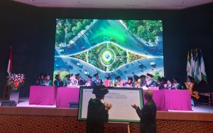 Unusa Luncurkan Penjernih Air dan Deklarasi Menuju Kampus Bebas Sampah Plastik