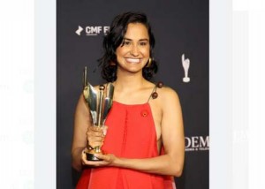 Aktris Amrit Kaur Serukan Pembebasan Palestina Saat Terima Award