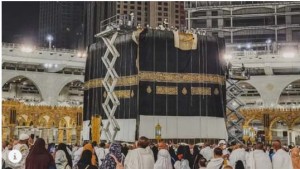 Pergantian Kiswah Ka'bah Gunakan 1.000 Kilogram Sutera