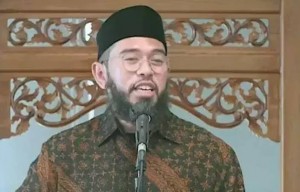 Mengenal Ustadz Nuzul Dzikri yang Dikabarkan Menikah dengan Laudya Cynthia Bella