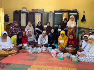 Cerita Haru 4 Dekade Pondok Umul Mukminin dengan Santri Lansianya