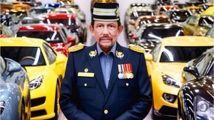 Woooww, Sultan Brunei Punya Koleksi 600 Rolls-Royce, 380 Bentley dan Belum Mobil Mewah Yang Lain