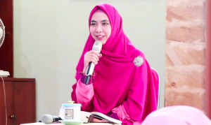 Ustadzah Oki Qiyamullail Itu Dahsyat, Menangislah Berlama-lama, Nanti Merasakan Keajaiban