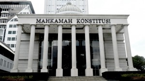 MK Tegaskan Legalitas UU Cipta Kerja: Gugatan Jaminan Produk Halal Ditolak