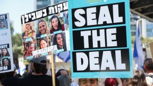 Harris dan Trump Berebut Dukungan di Tengah Ketegangan Gaza