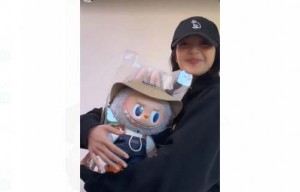 Demi Boneka Labubu, Orang-orang Rela Antre Depan Mal dari Sebelum Subuh