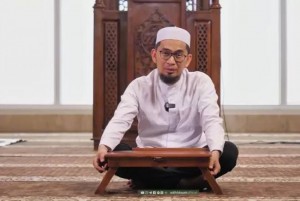 Gak Bisa Bangun Tahajud? Ustaz Adi Hidayat Kasih Solusi Jitu!