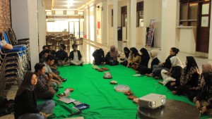 Diskusi Himakessos UMMAD (UMJT) Menghadirkan Tema Pentingnya Mengenal Logical Fallacy dalam Pemikiran Mahasiswa