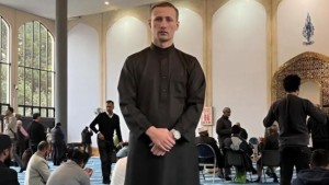 Alfie Best Jr Berbagi Perjalanan Spiritualnya: Pengusaha itu Bilang Al-Quran Jadi Hal Penting Dalam Hidupnya