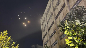 Misi Perdamaian, Negara-negara Besar Desak Iran-Israel Tahan Diri
