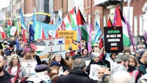 Ribuan Massa Turun ke Jalan di Dublin Desak Gencatan Senjata di Gaza, Aktivis Palestina Beri Pernyataan Mengejutkan