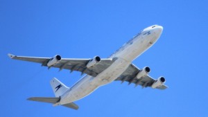 Hadiah Akhir Tahun Prabowo, Tiket Pesawat Bakal Turun 10% di 19 Bandara Utama