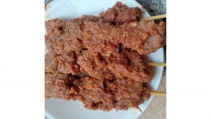Sate Komoh Warung Saminah di Pasuruan, Buka 3 Jam Langsung Habis