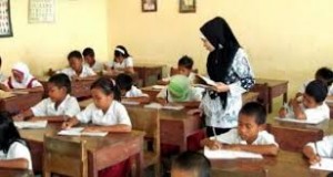 Gaji Guru Dinaikkan, Komisi X DPR Minta Kualitasnya Harus Meningkat