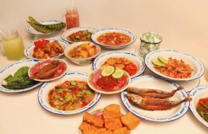 Warung Mak Dower Sajikan Pedasnya Masakan Betawi yang Menggugah Selera