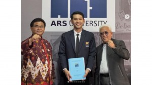 Sukses di Lapangan dan Kampus, Fajar Alfian Sandang Gelar Magister Manajemen