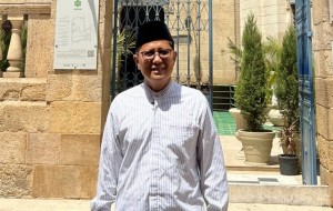 Kiai Cholil Nafis: Orang yang Jualan Teh Itu Cari Rezeki Halal