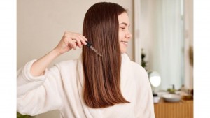 7 Tips Menjaga Scalp Barrier untuk Kesehatan Rambut